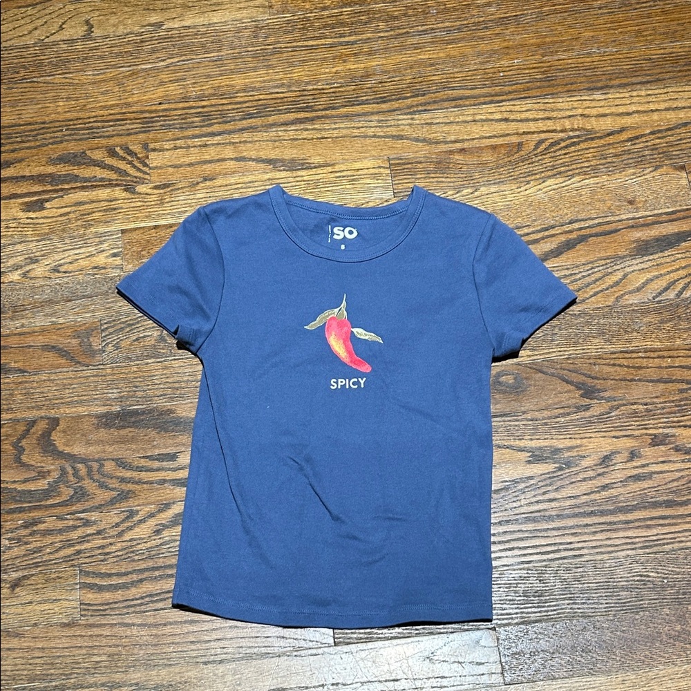 SO Spicy Tee 🌶️. with Pepper Design - Picture 2 of 3